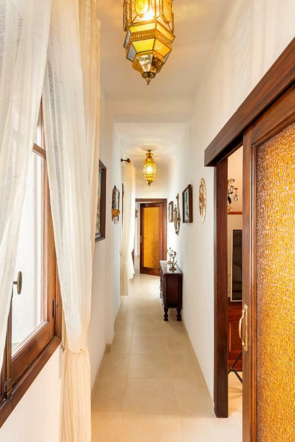 Hsh Suites Barrio Santa Cruz Sevilla Buitenkant foto
