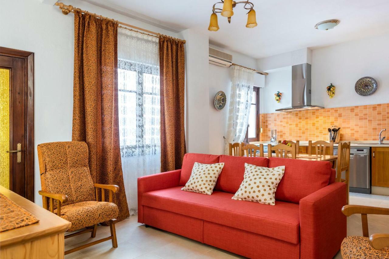 Hsh Suites Barrio Santa Cruz Sevilla Buitenkant foto
