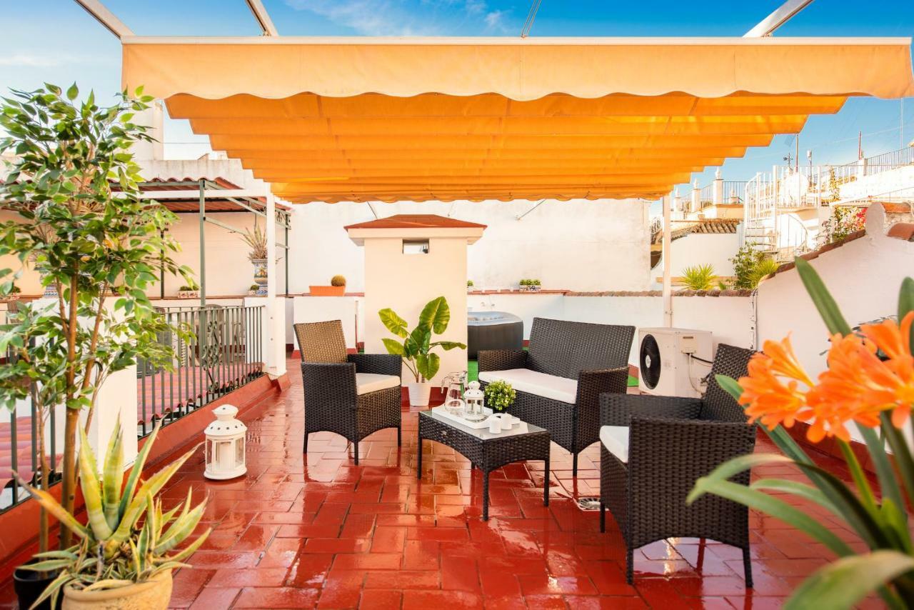 Hsh Suites Barrio Santa Cruz Sevilla Buitenkant foto