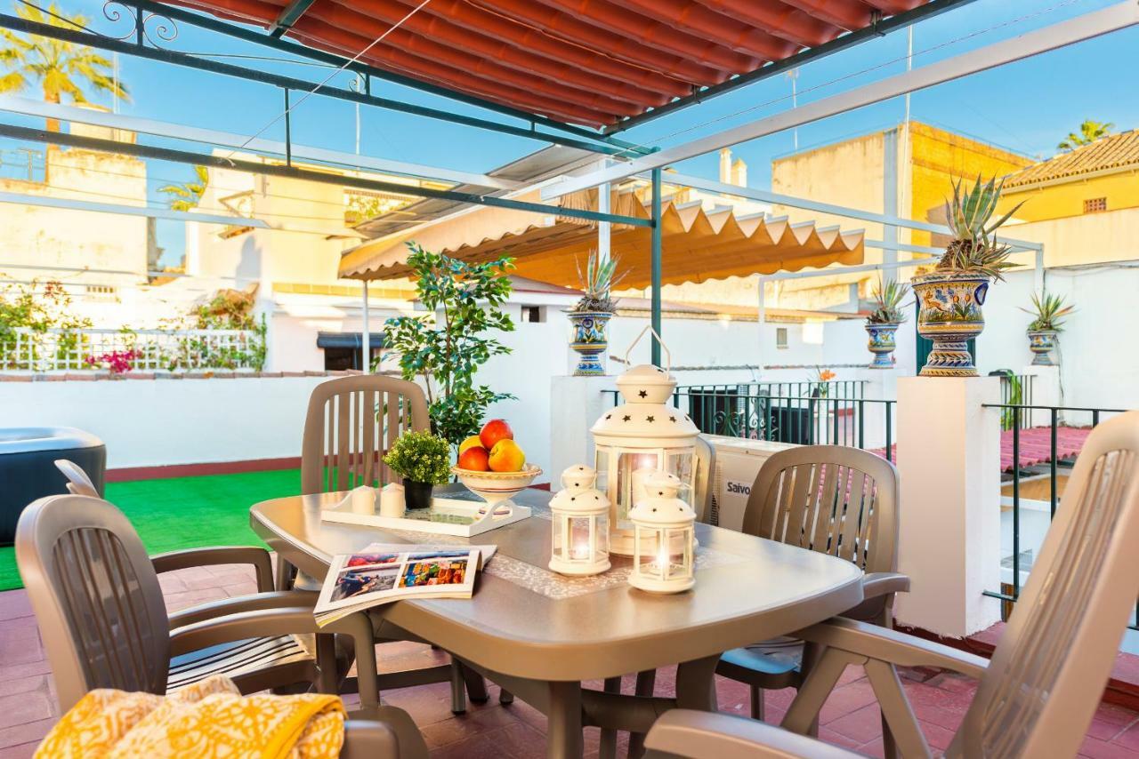 Hsh Suites Barrio Santa Cruz Sevilla Buitenkant foto